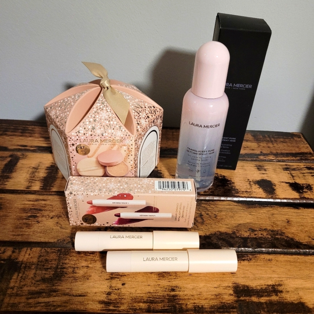 Laura Mercier Bundle